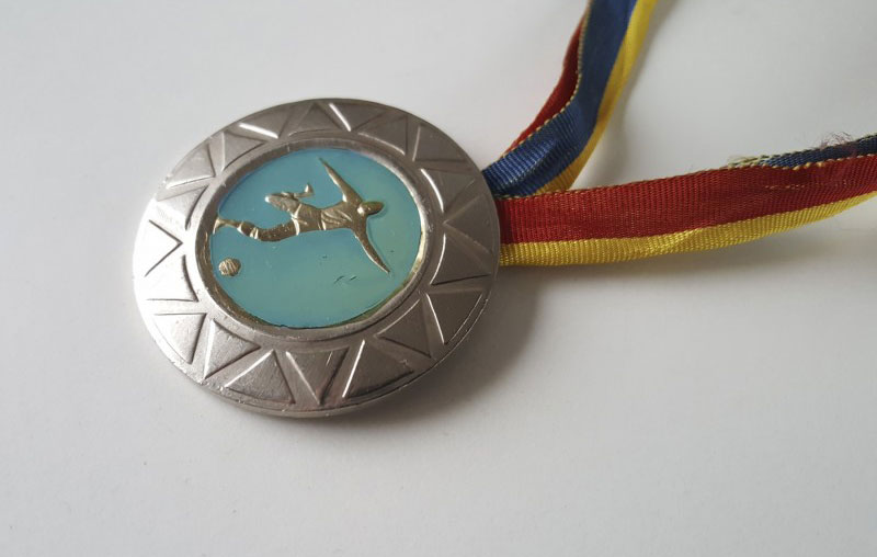 Медаља за освојен Балкански куп 1975. године која се додељивала играчима и стручном штабу.